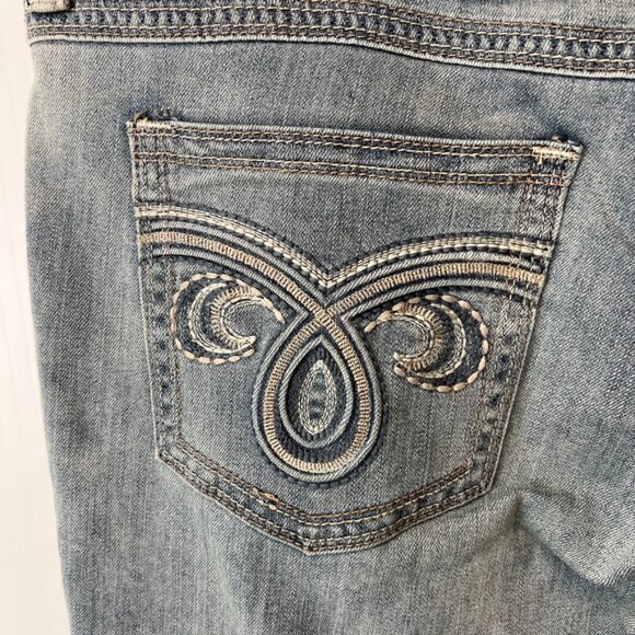 Seven7 Jean Women 18 Plus Boot Cut Mid 38x32.5 Distress Denim Luxe Y2K Core Ex - Picture 9 of 16